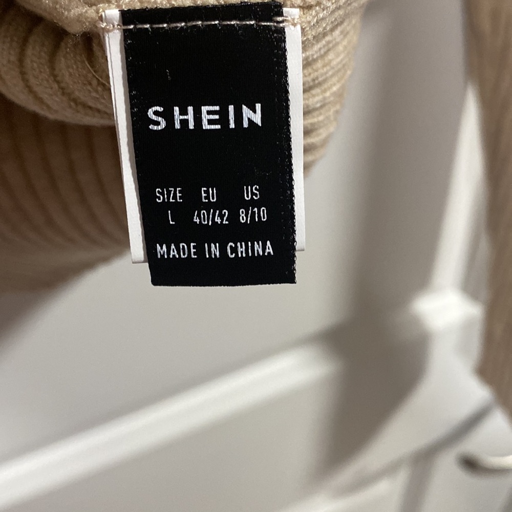 SHEIN Ribbed Ruffle Mock Cropped Sweater - Picture 4 of 7